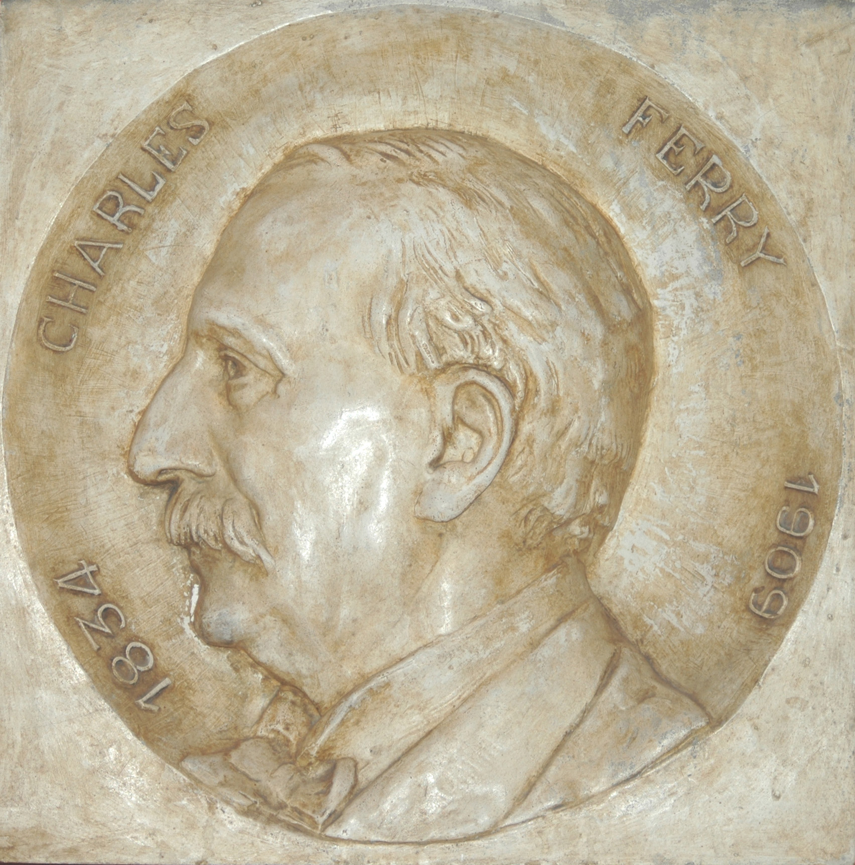 Médaillon plâtre de Charles Ferry